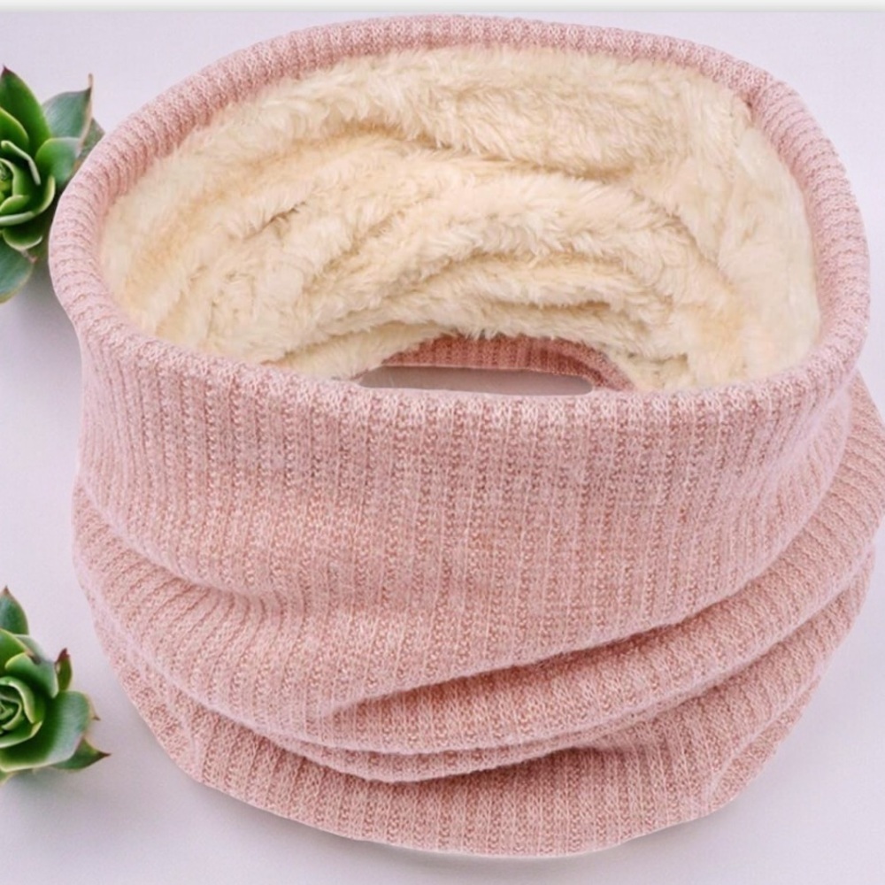 Pink Neck Warmer - Picture 3 of 6